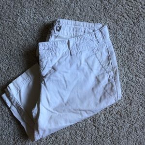 BKE Bermuda Capri shorts